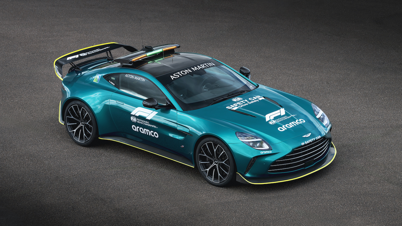 Aston Martin Vantage S FIA Safety Car_08